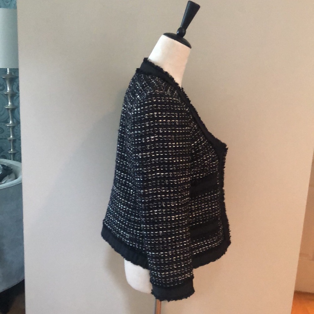 J Crew women’s jacket in tweed with grosgrain trim. Size 10. NWOT - Picture 4 of 7